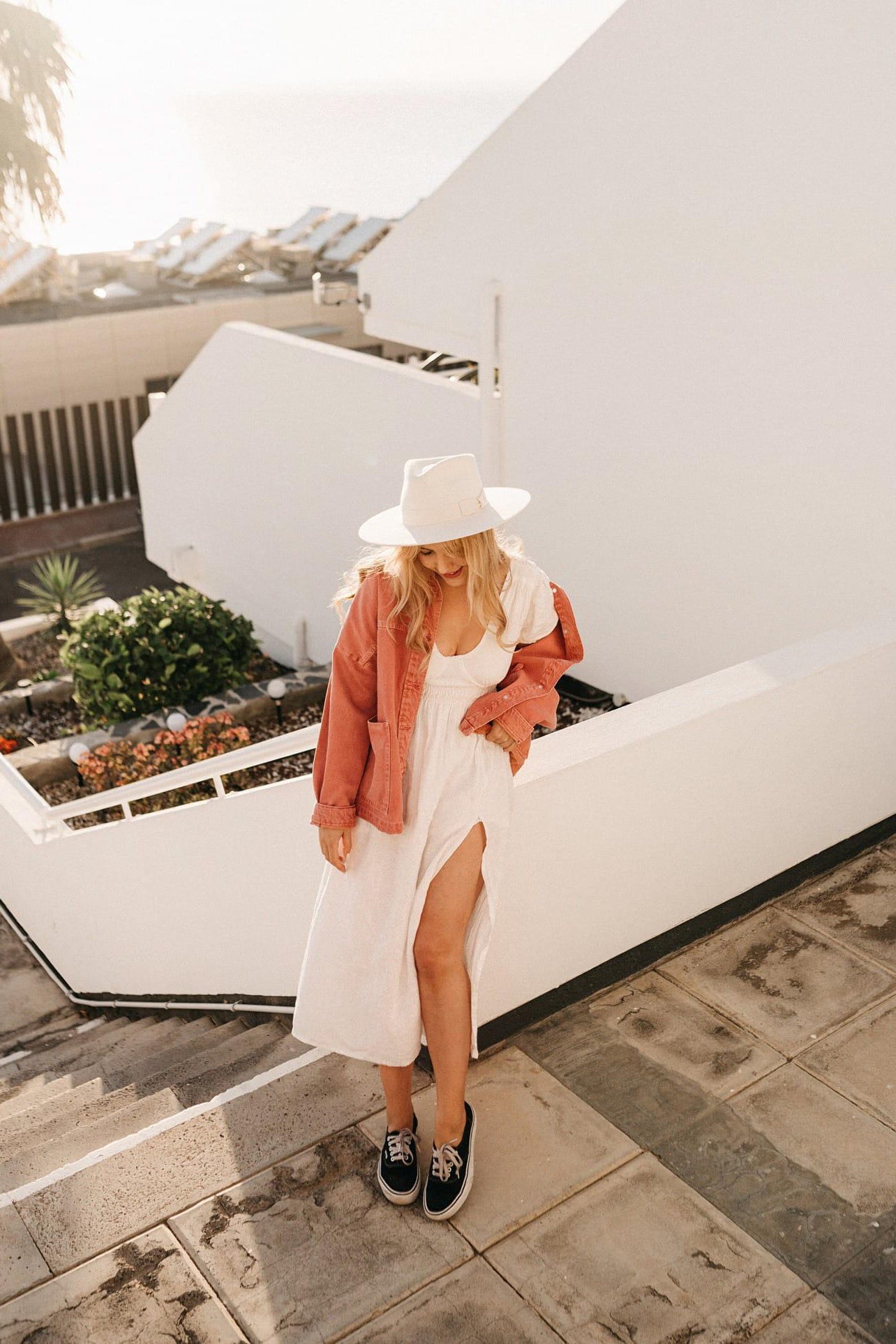 CREAMY FEDORA