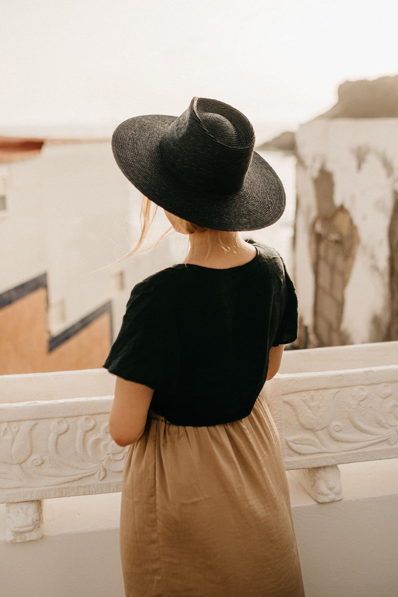 BLACK STRAW
