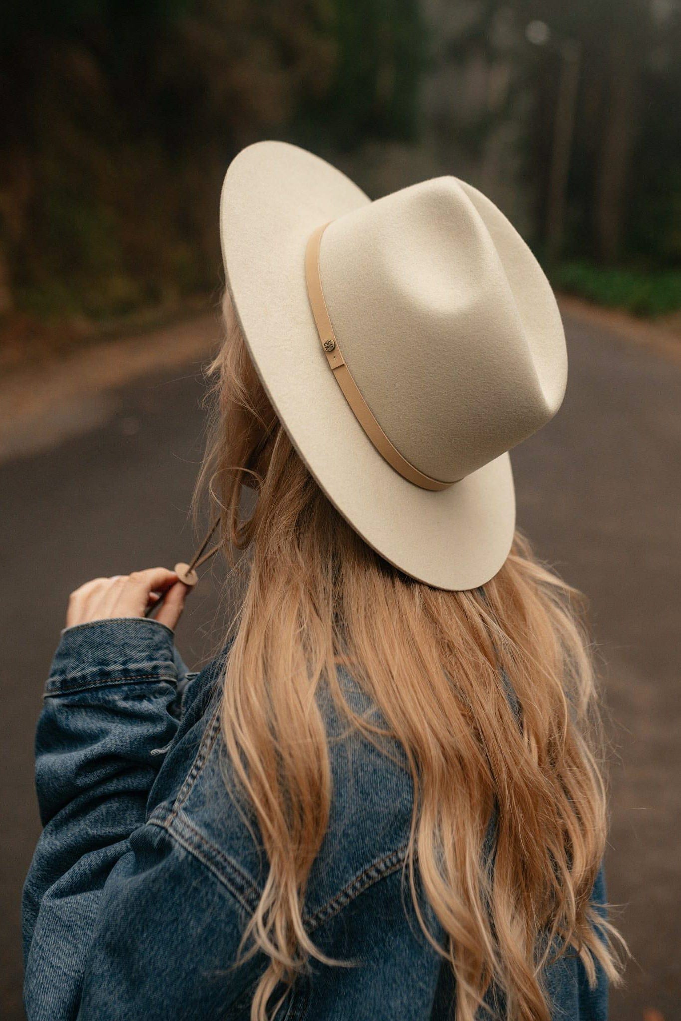 ADVENTURE HAT