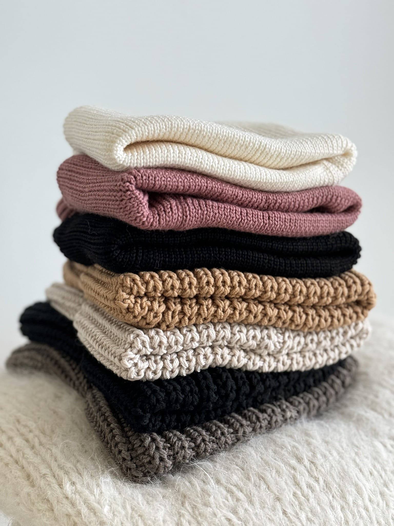 BEANIE RASPBERRY