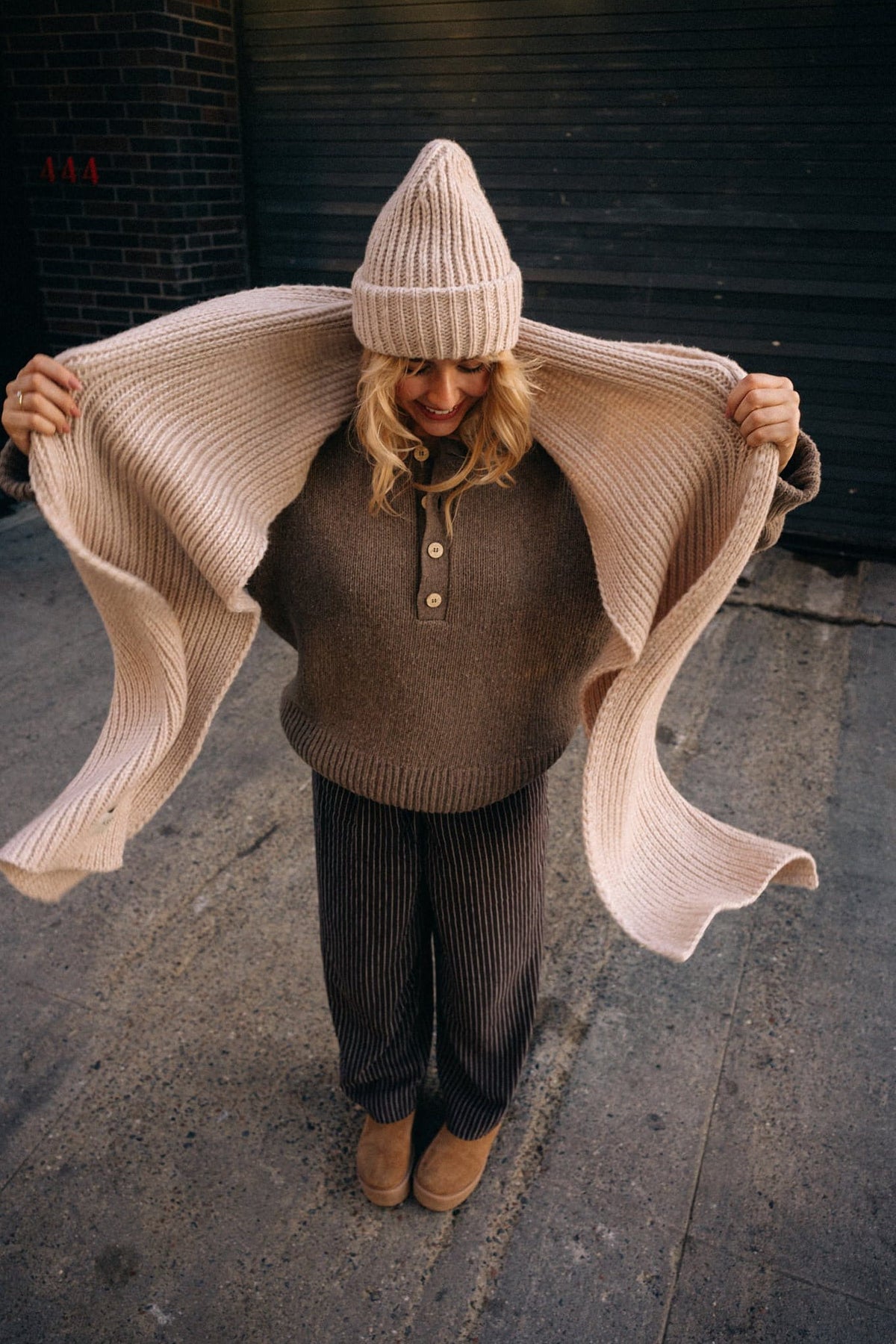 SZALIK FLUFFY BEIGE