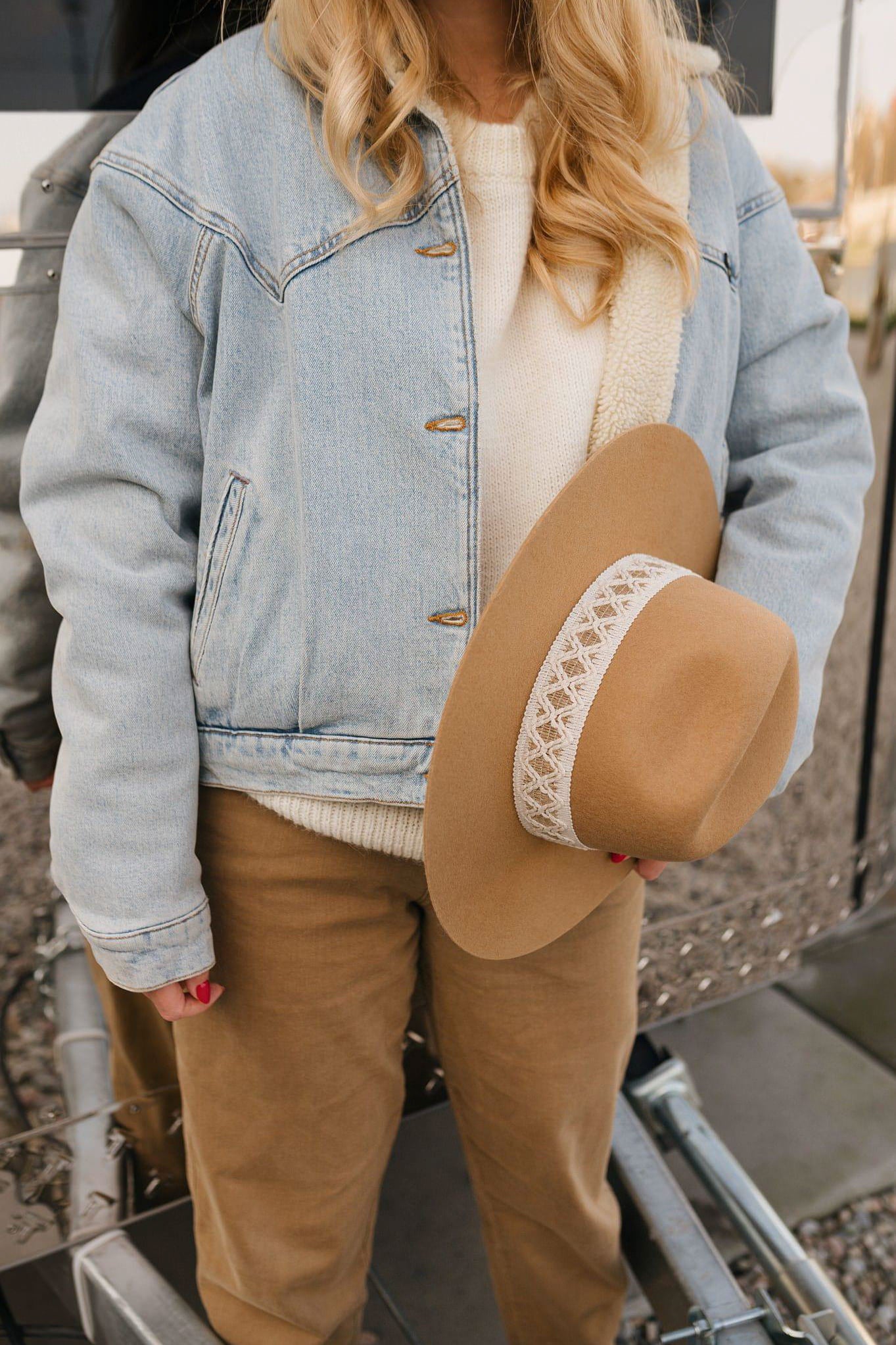 VINTAGE CARAMEL