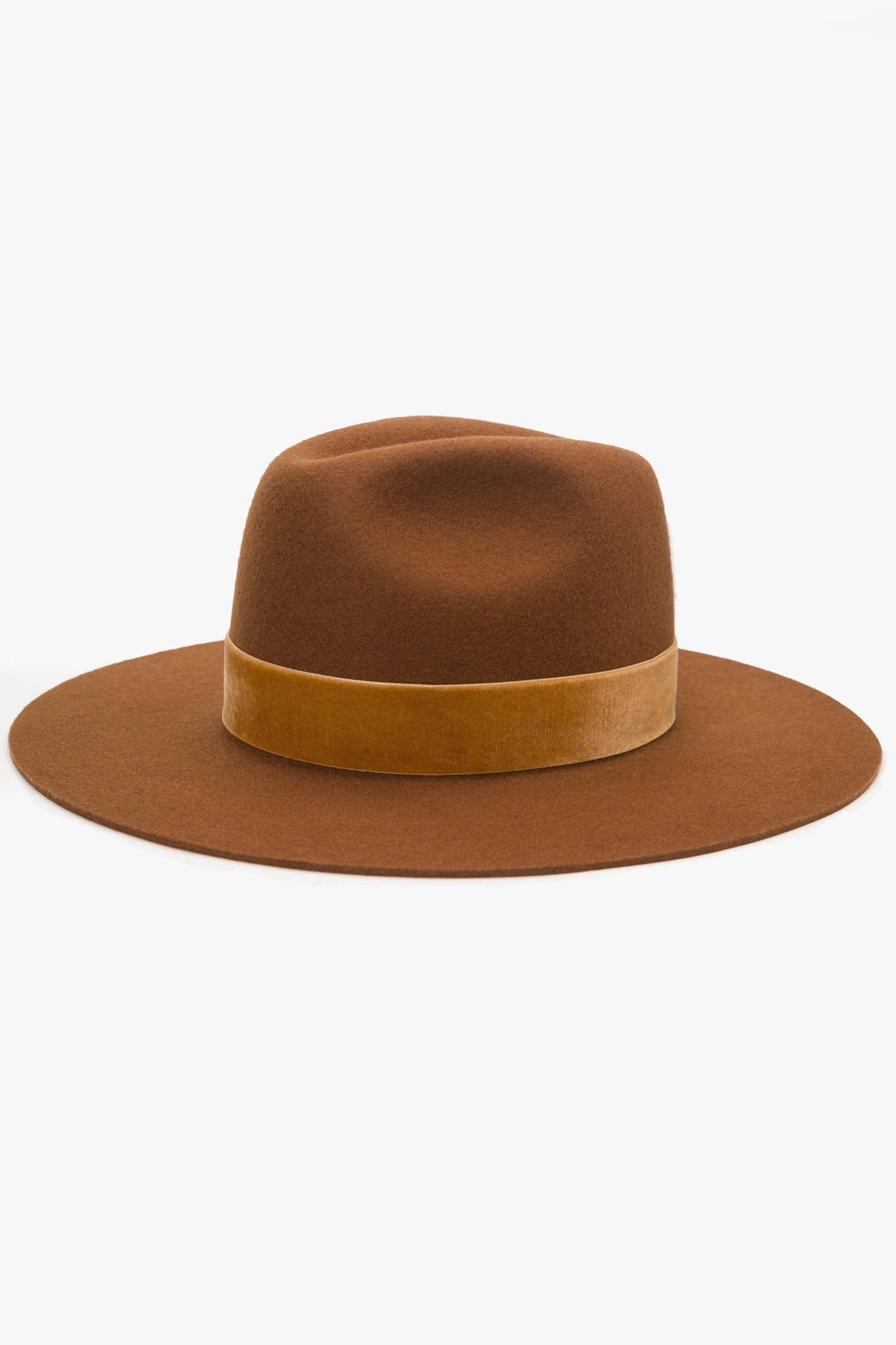 VELVET CARAMEL
