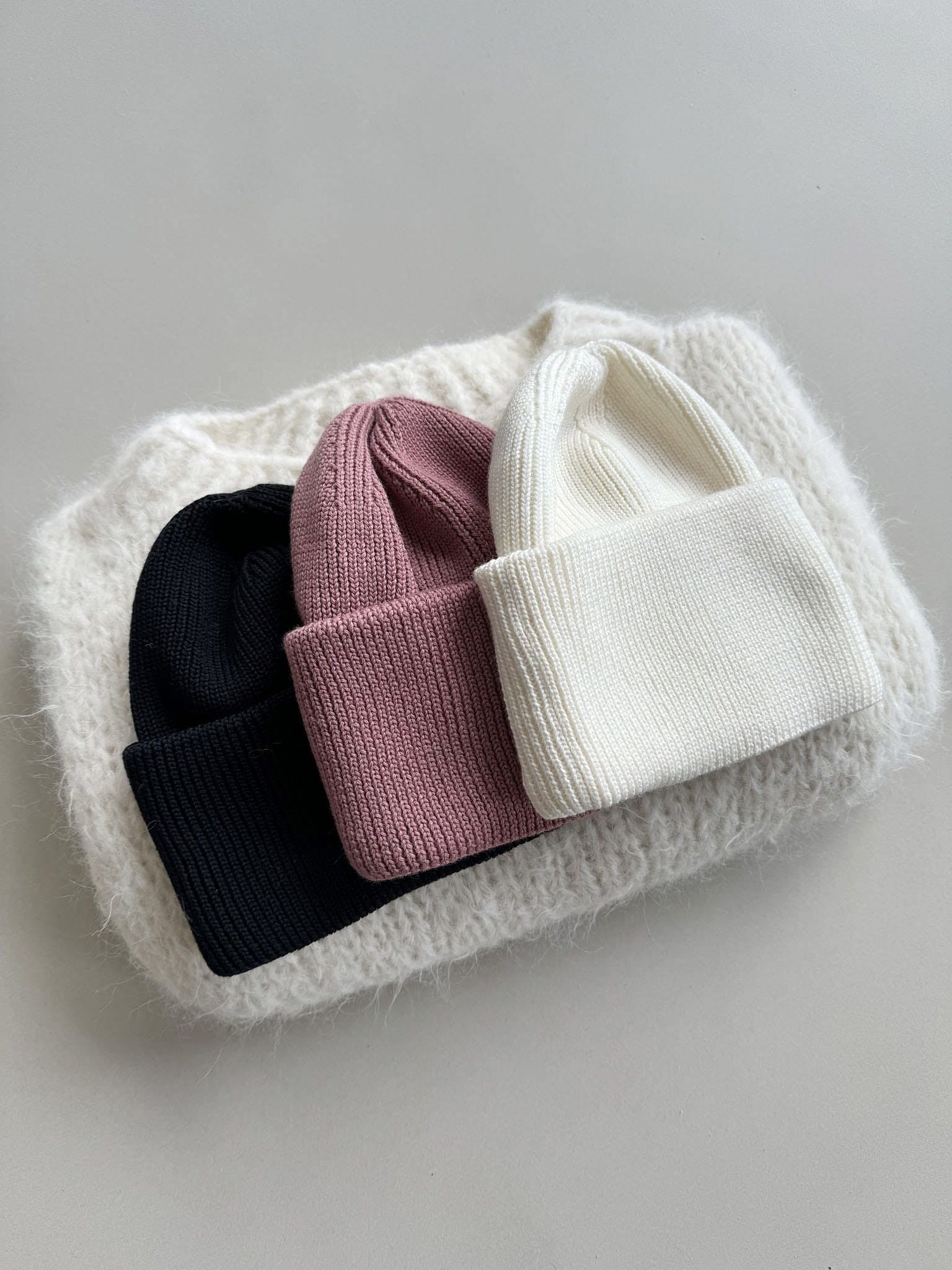 BEANIE RASPBERRY