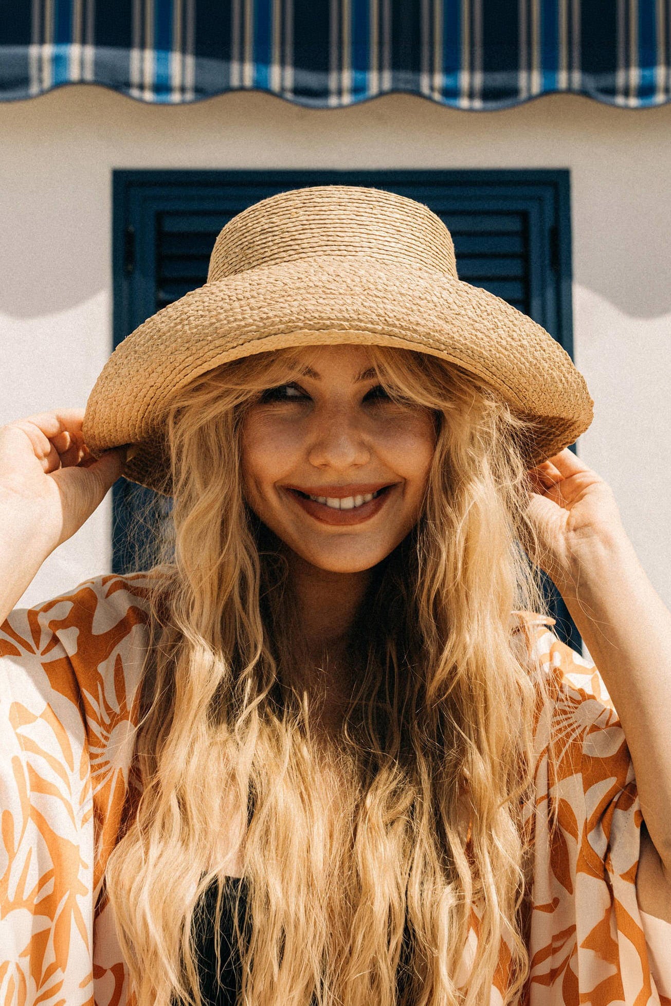 SUNNY BUCKET