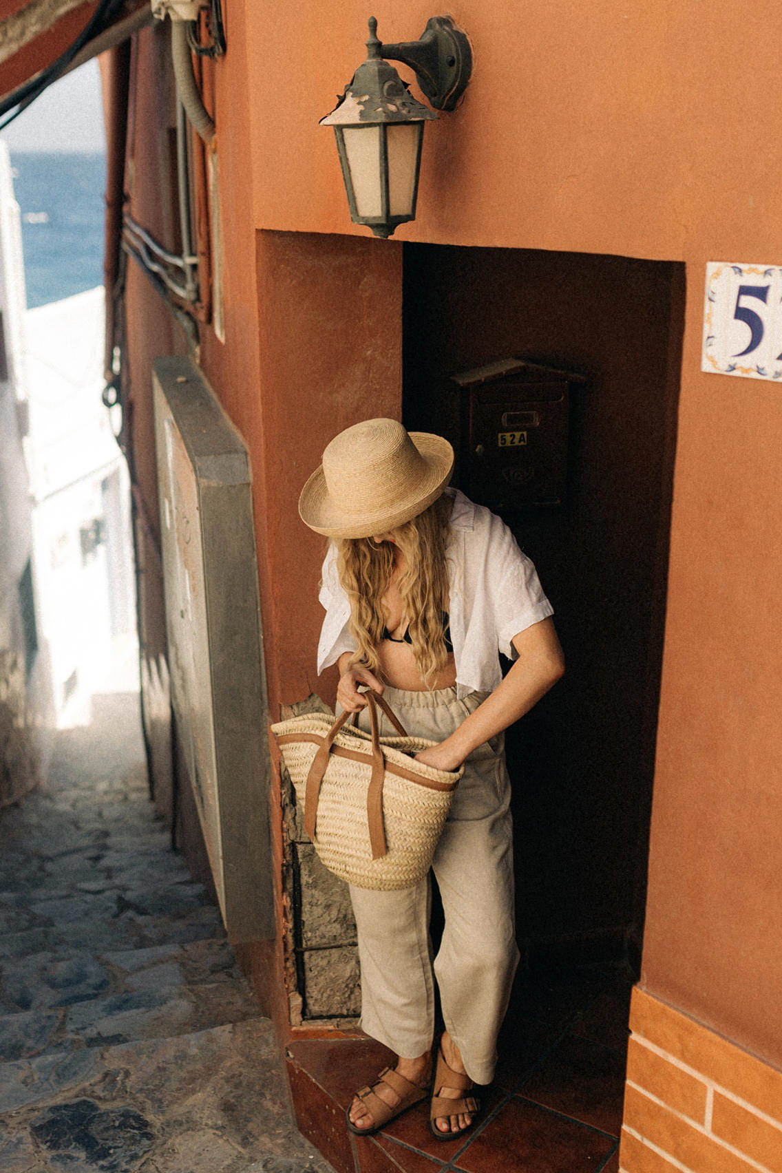 SUNNY BUCKET