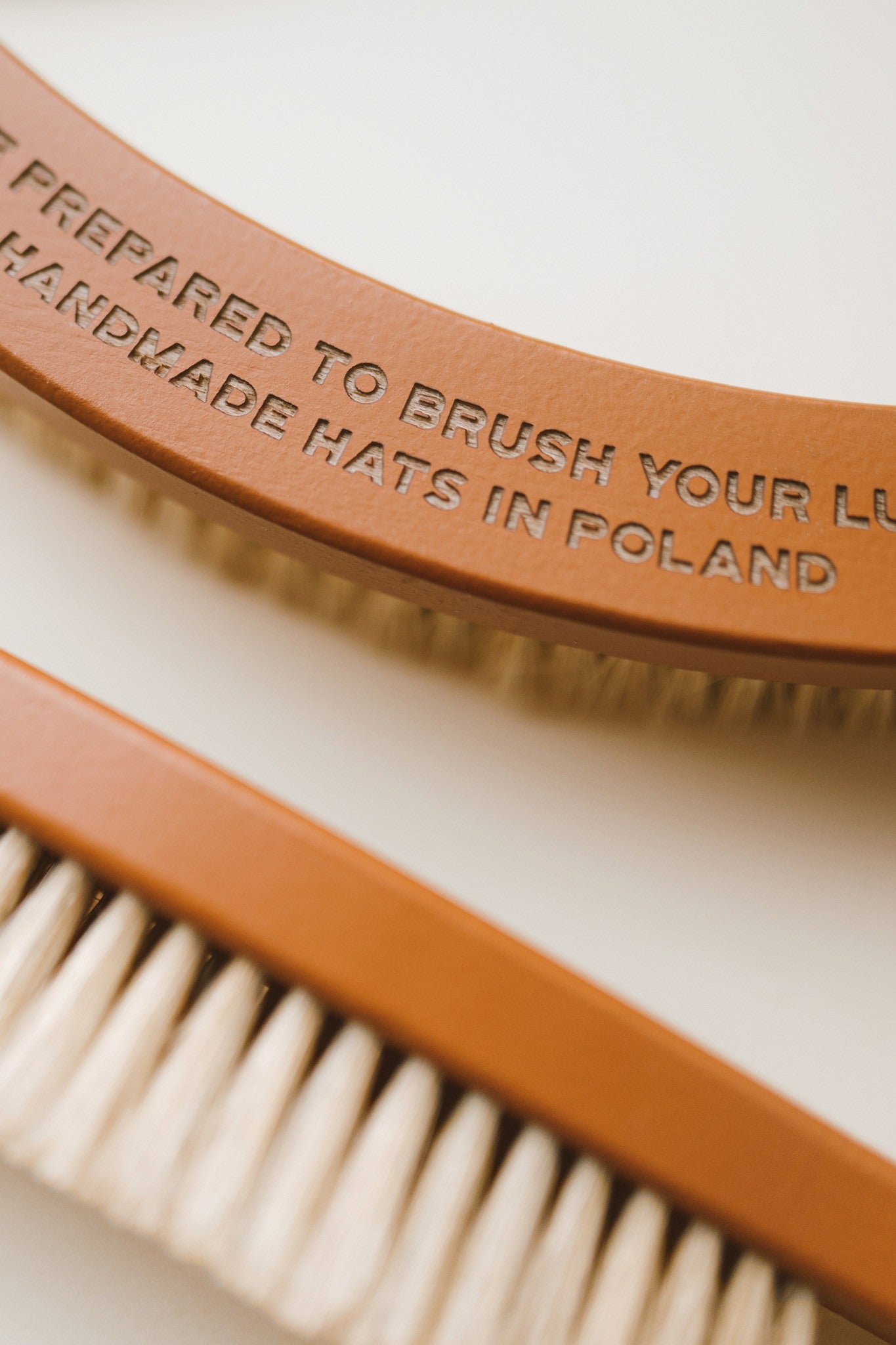Brush Your Luck - szczotka do kapeluszy